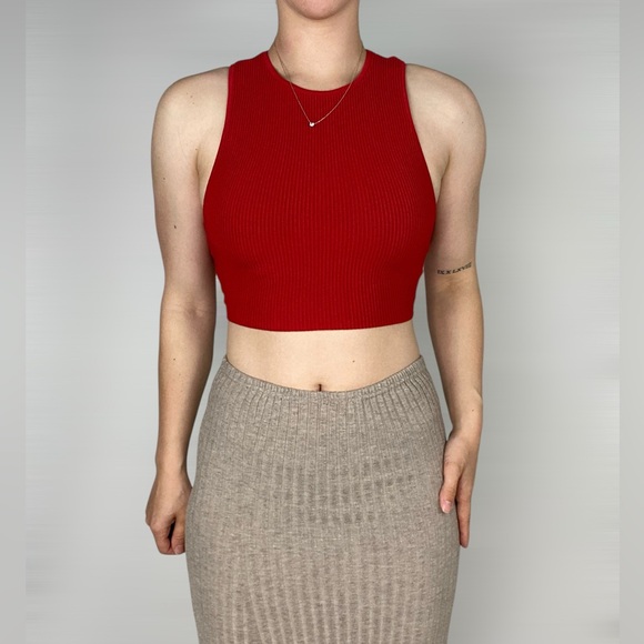 BABATON ARITZIA Sculpt Knit Crew Neck High Neck Ribbed Crop Tank Top - Picture 1 of 5